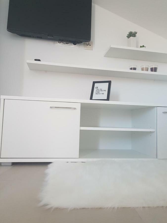 Sara Apartment *